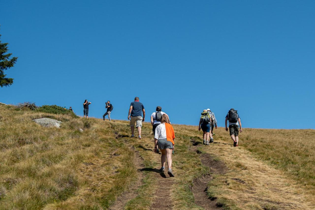 Camping Les Vernieres La Bourboule Sancy Exteriör bild