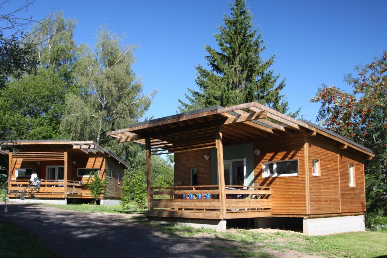 Camping Les Vernieres La Bourboule Sancy Exteriör bild
