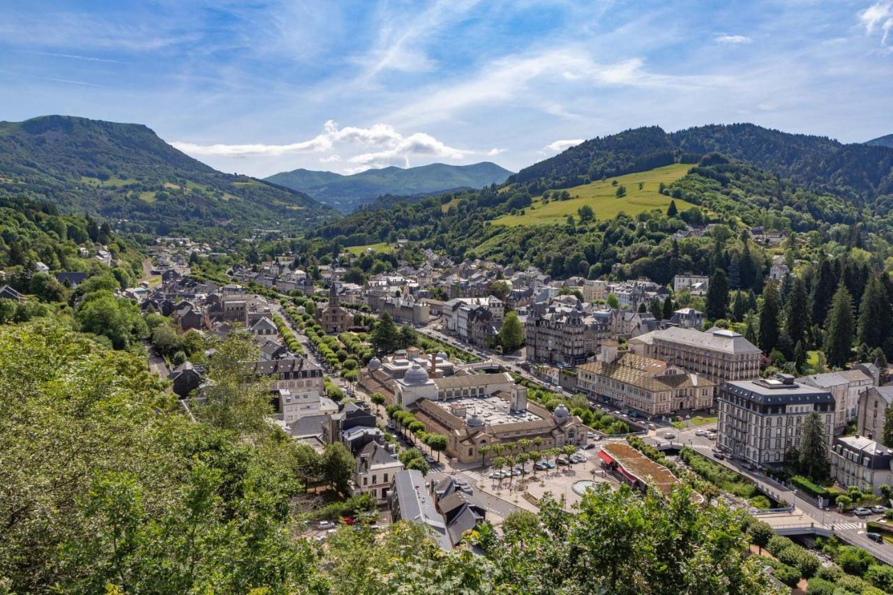 Camping Les Vernieres La Bourboule Sancy Exteriör bild