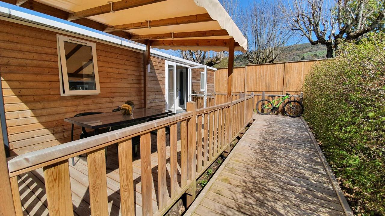 Camping Les Vernieres La Bourboule Sancy Exteriör bild