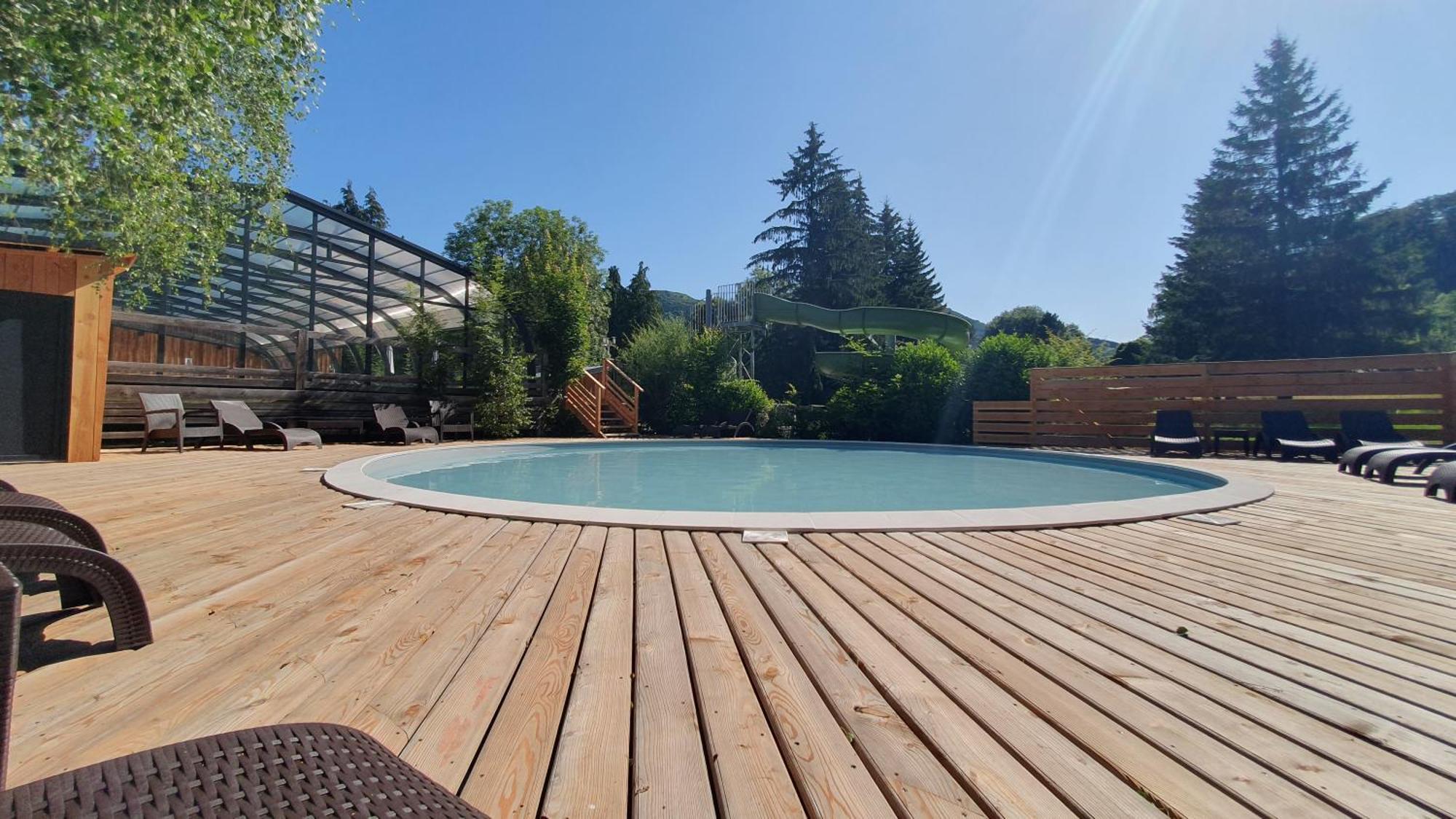 Camping Les Vernieres La Bourboule Sancy Exteriör bild